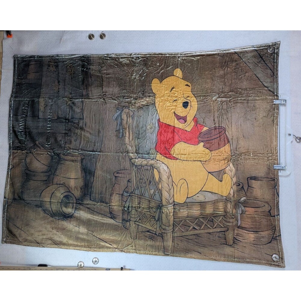 Disney - Winnie The Pooh - 40 x 50 - Throw Blanket Cover Soft Bedding